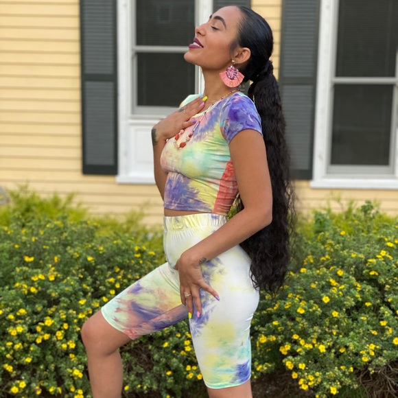 ‼️ Tie Dye Two Piece Crop Top Biker Shorts Set - Picture 3 of 8